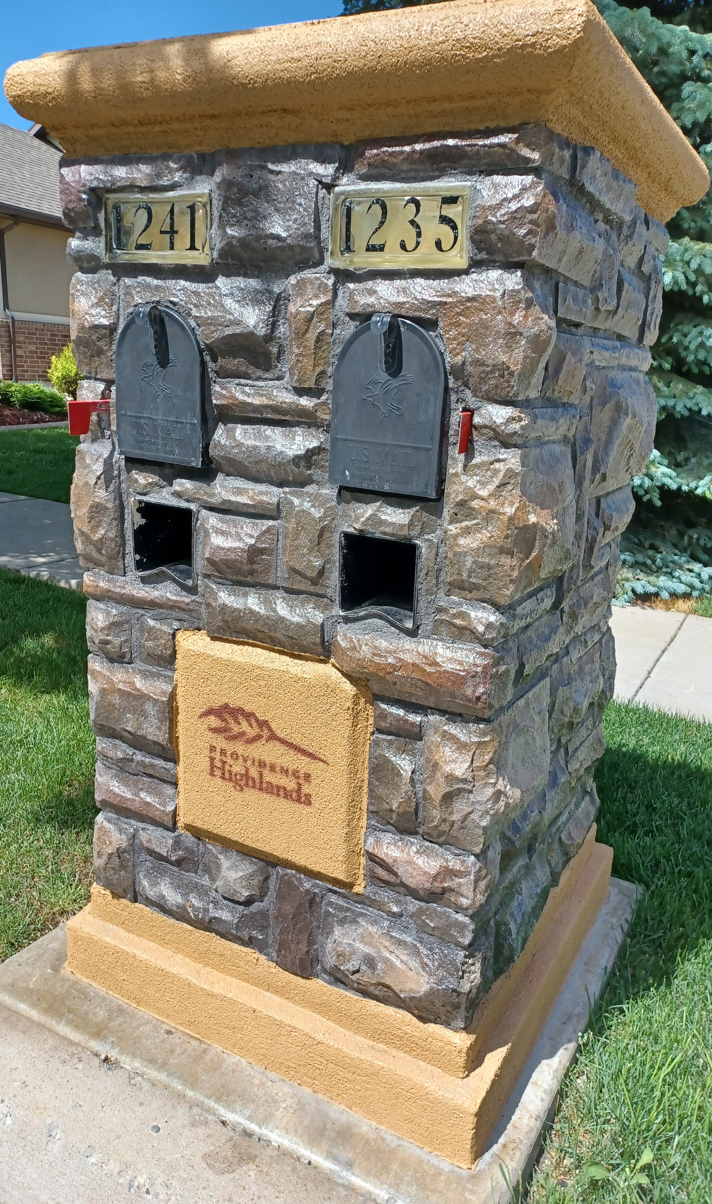 Providence Highlands Mailbox